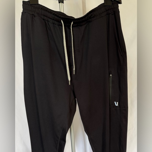 Vuori Transit Jogger Black Men’s Medium Performance Stretch Pants - Picture 3 of 9